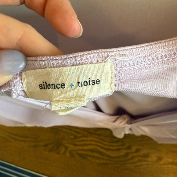 Anthropologie Silence & Noise Dolman Basic Purple Twist Vneck Blouse M - Picture 4 of 5